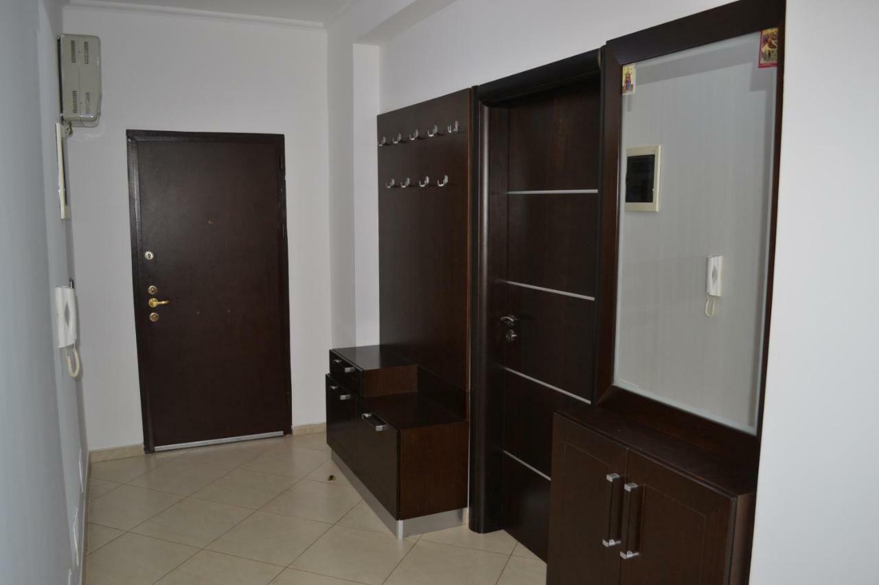 Penthouse 4 Bedrooms Apartment Vlore Exterior photo