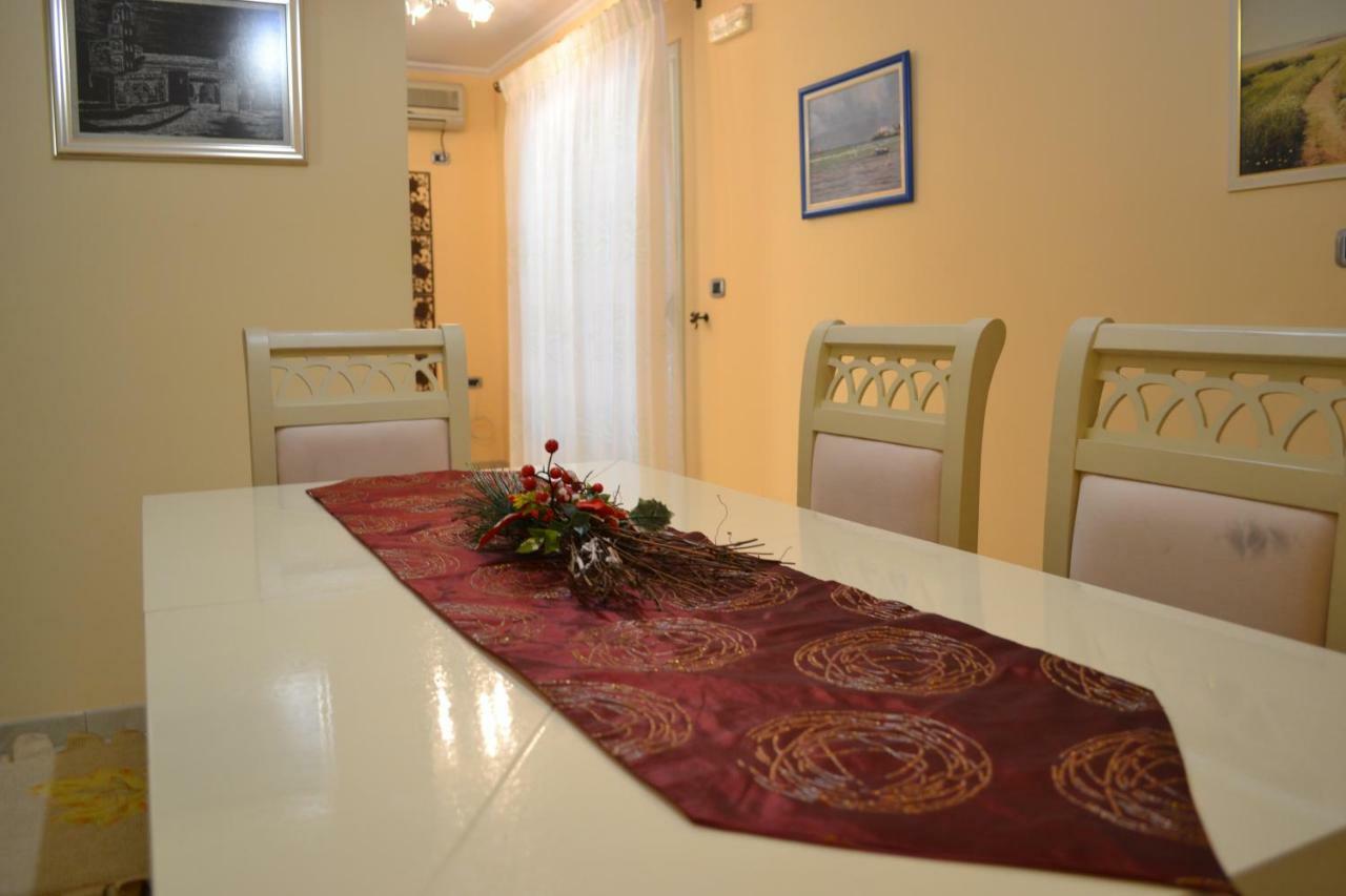 Penthouse 4 Bedrooms Apartment Vlore Exterior photo