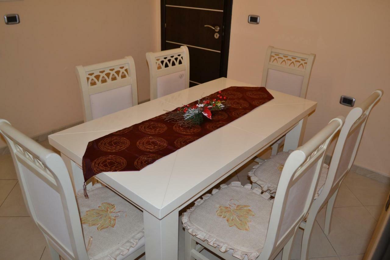 Penthouse 4 Bedrooms Apartment Vlore Exterior photo