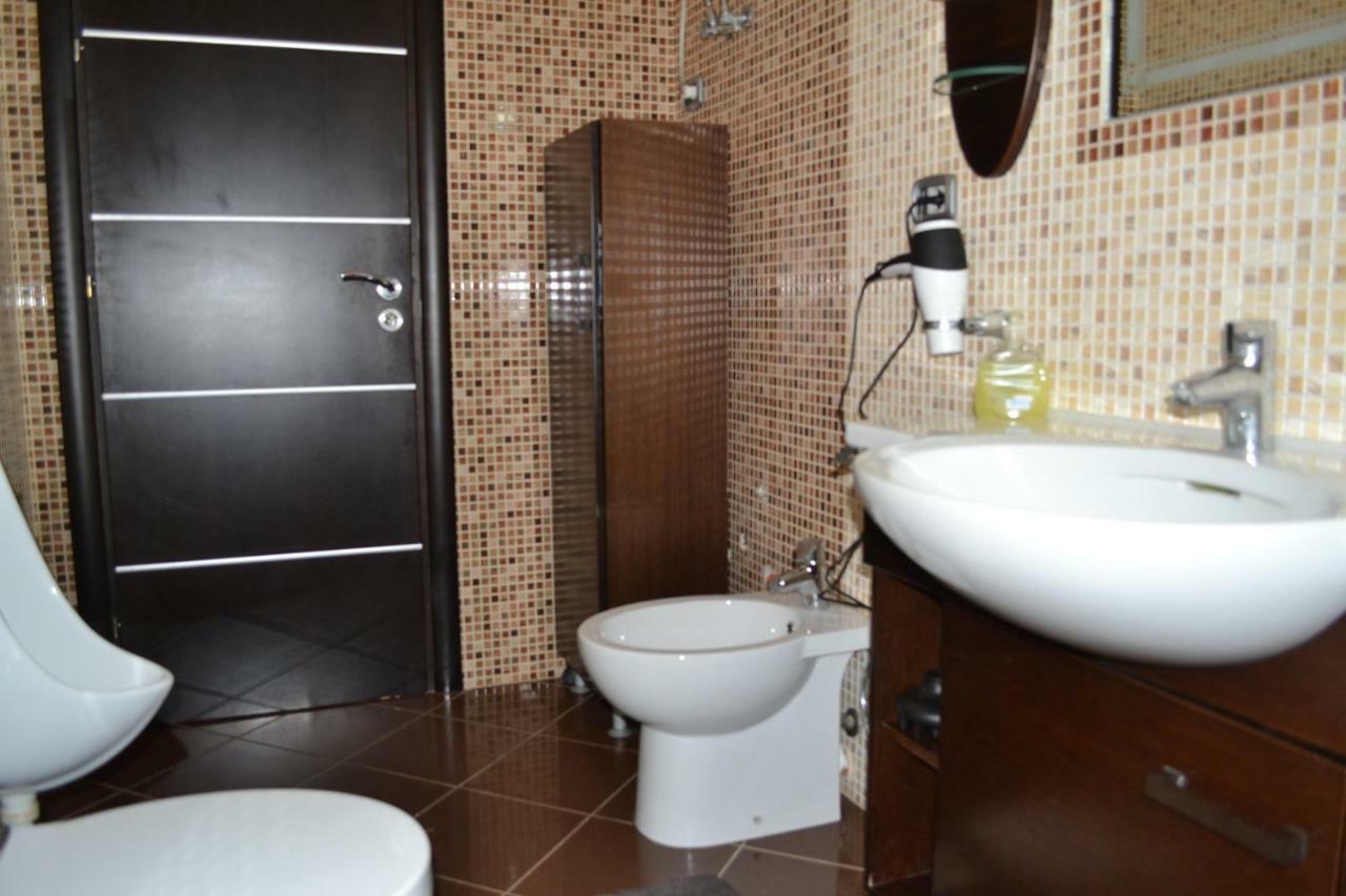 Penthouse 4 Bedrooms Apartment Vlore Exterior photo