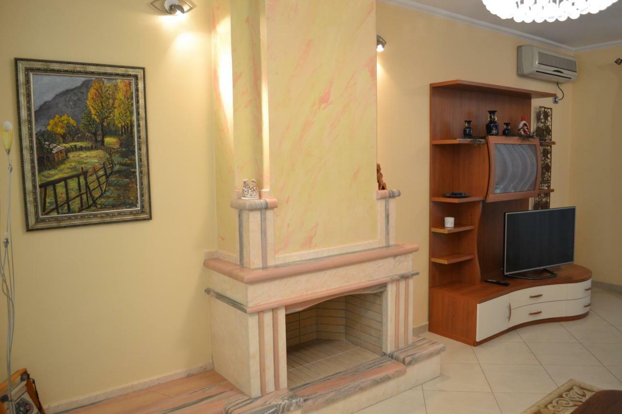Penthouse 4 Bedrooms Apartment Vlore Exterior photo