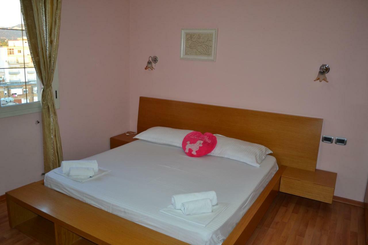 Penthouse 4 Bedrooms Apartment Vlore Exterior photo